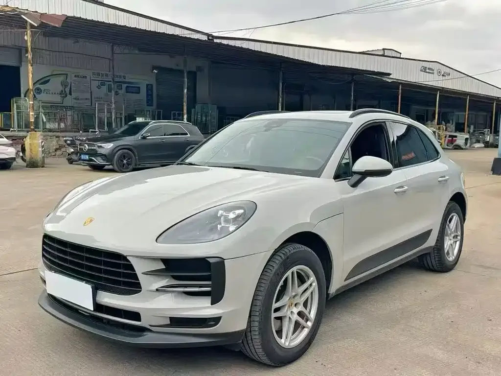 Porsche Macan — фото 1