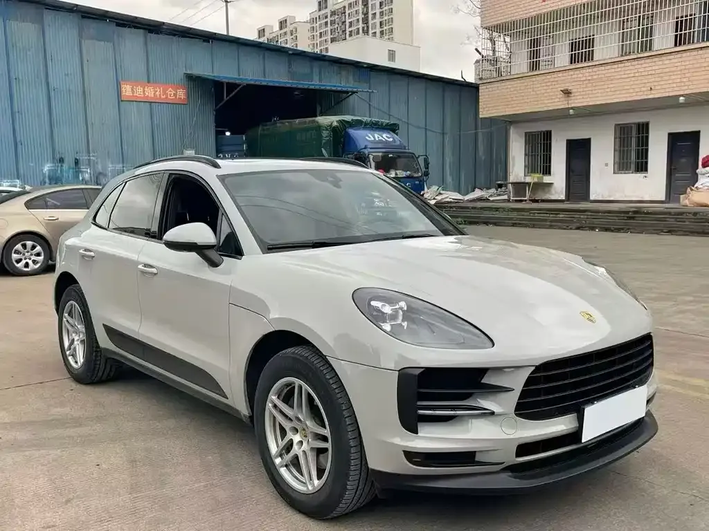 Porsche Macan — фото 9