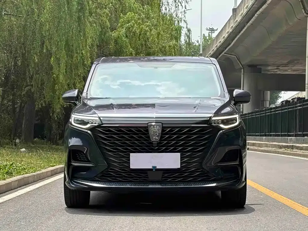 Roewe iMAX8 — фото 3
