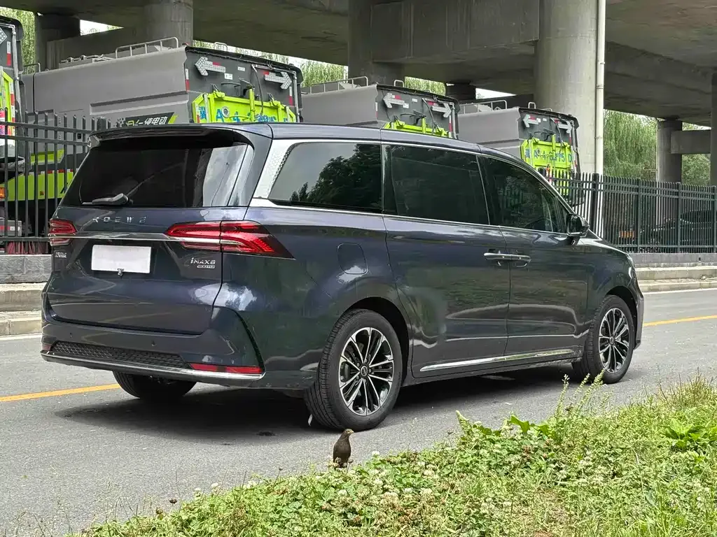 Roewe iMAX8 — фото 6