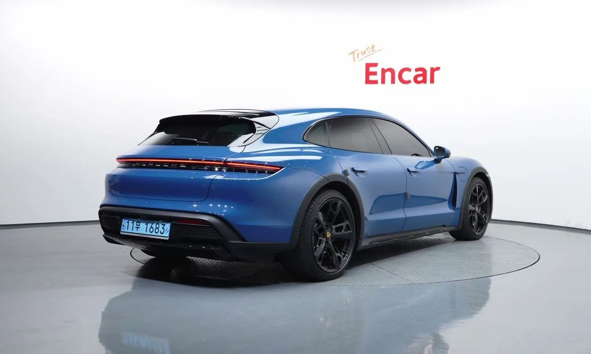 Porsche Taycan 2022 из KR, фото 8
