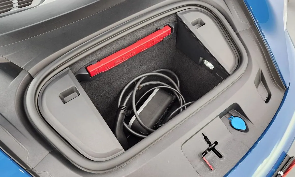 Porsche Taycan 2022 из KR, фото 7