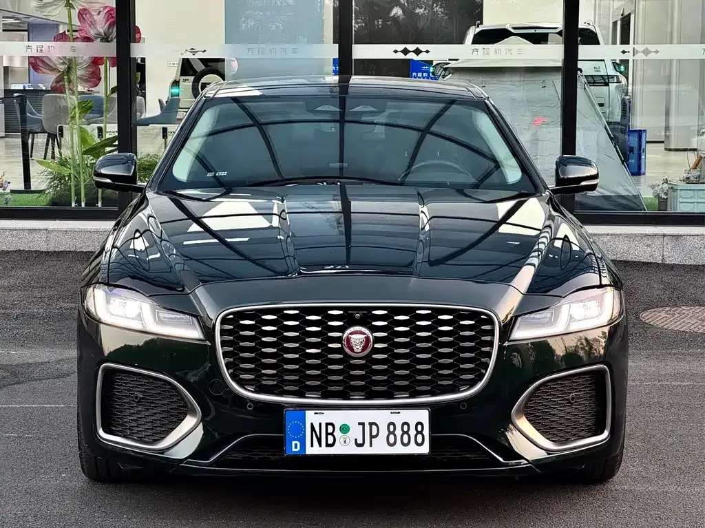 Jaguar XFL — фото 8