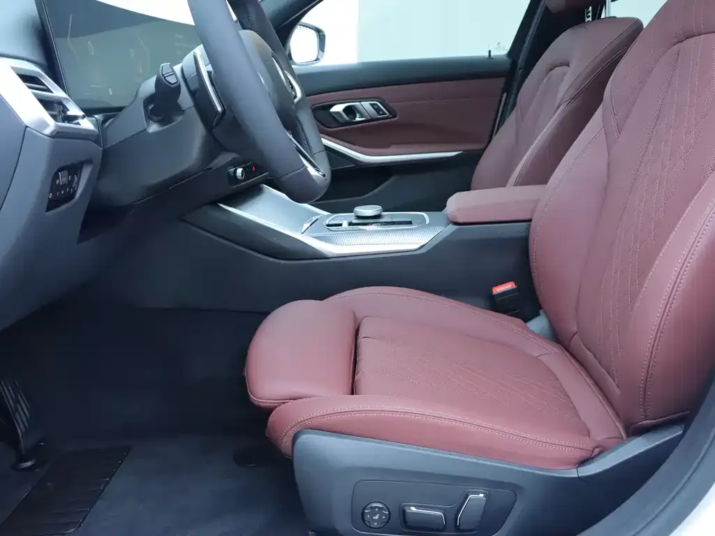BMW 3 Series 2025 из CN, фото 7