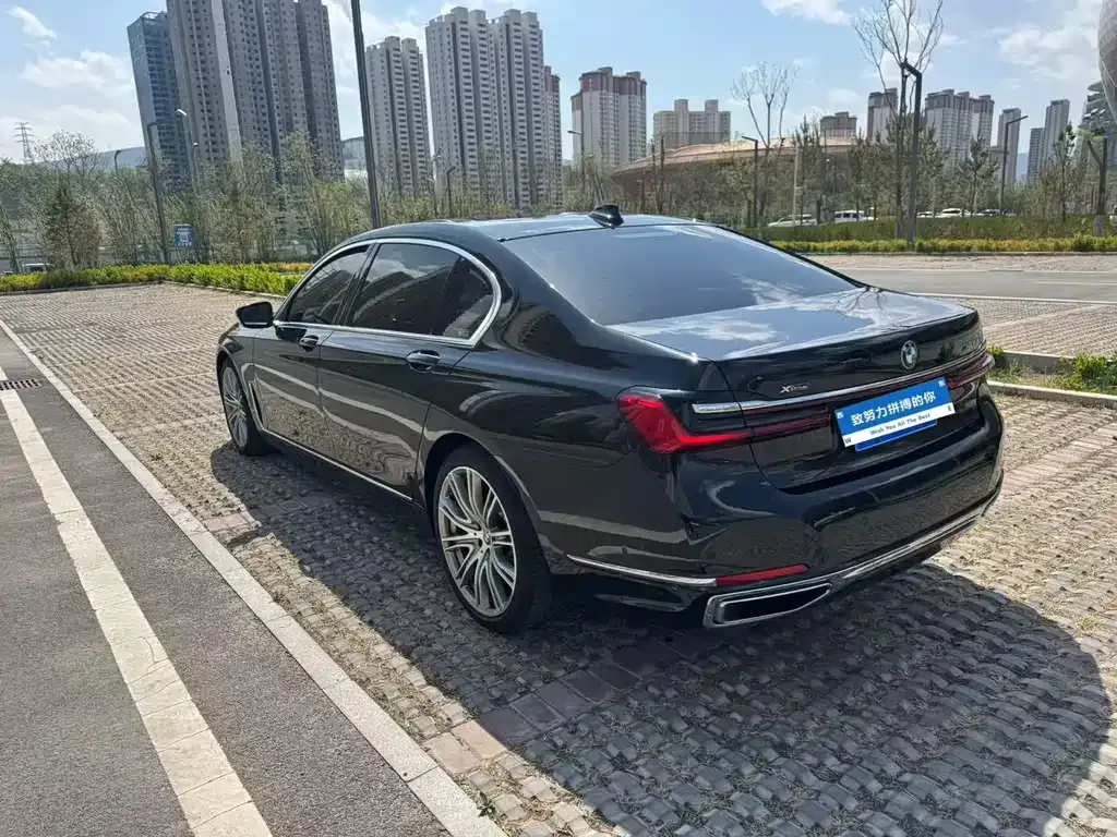 BMW 7 Series 2021 из CN, фото 5