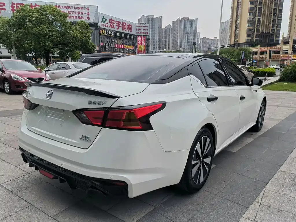 Nissan Teana — фото 2