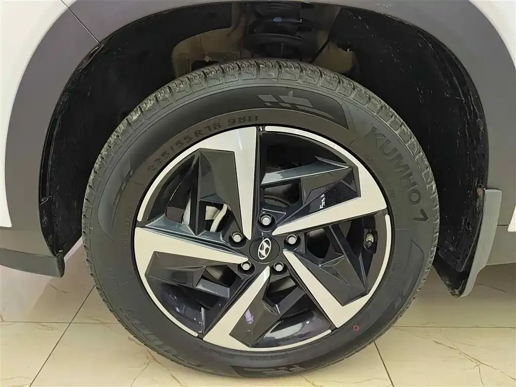 Hyundai ix35 — фото 10