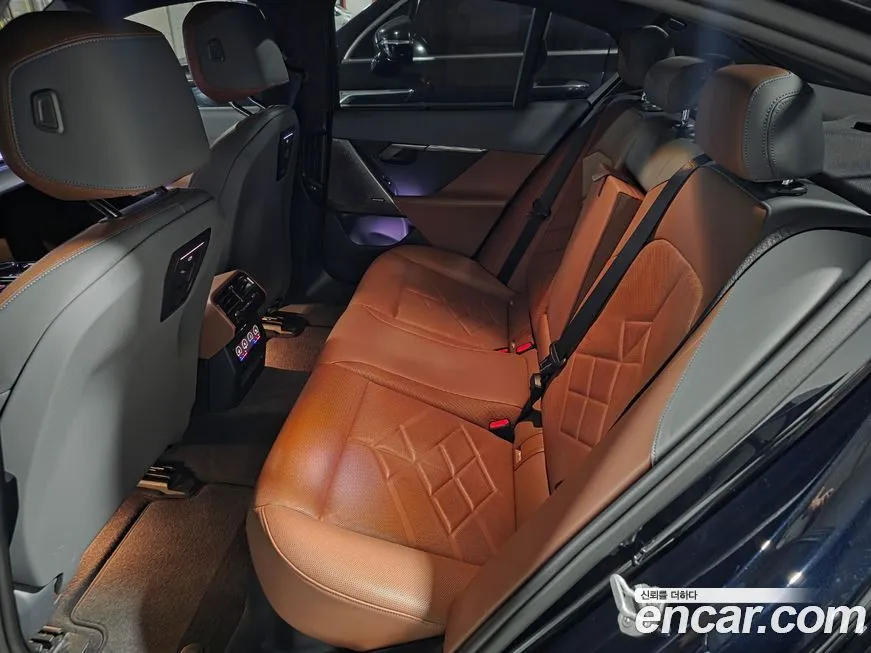 BMW 5-Series 2024 из KR, фото 4