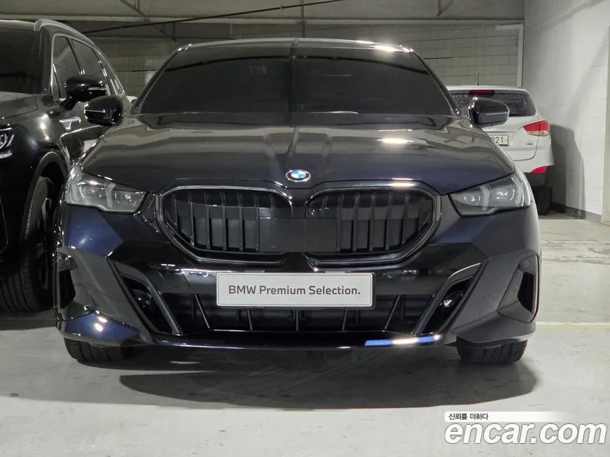 BMW 5-Series 2024 из KR, фото 2