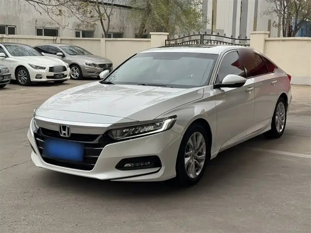 Honda Accord — фото 4