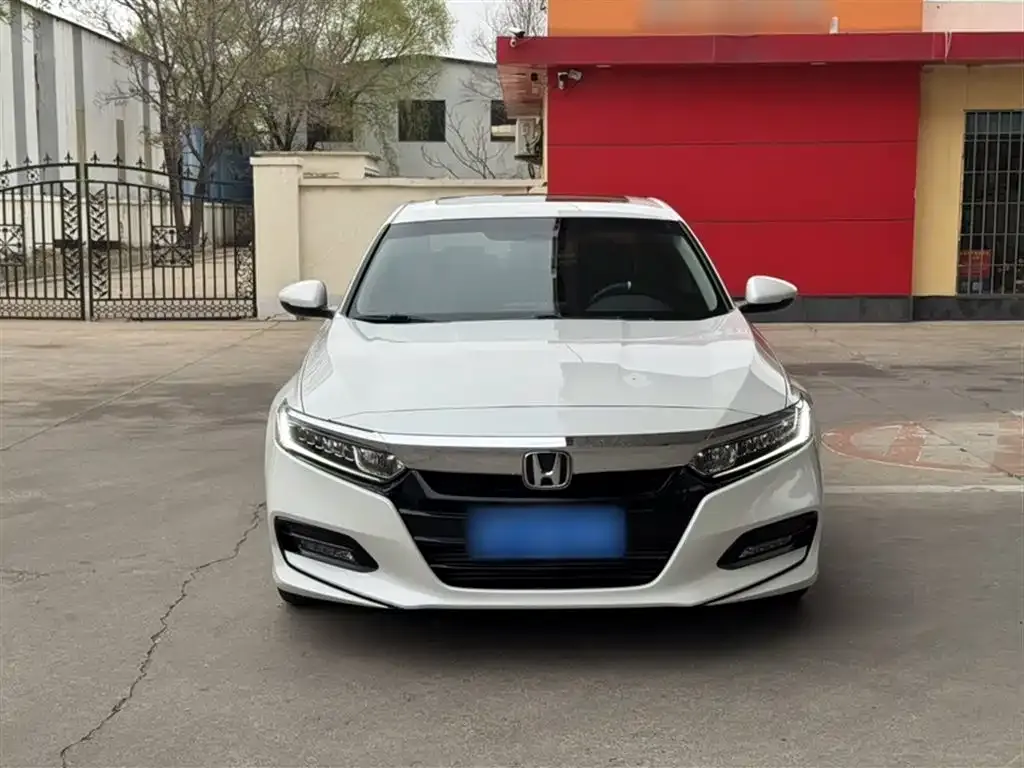Honda Accord — фото 6