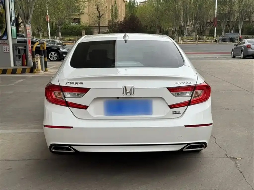 Honda Accord — фото 5