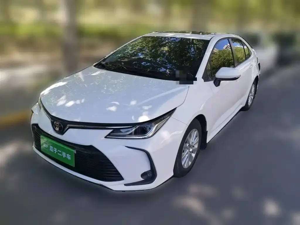 Toyota Corolla — фото 4