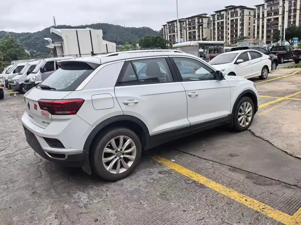 Volkswagen T-Roc 2021 из CN, фото 8