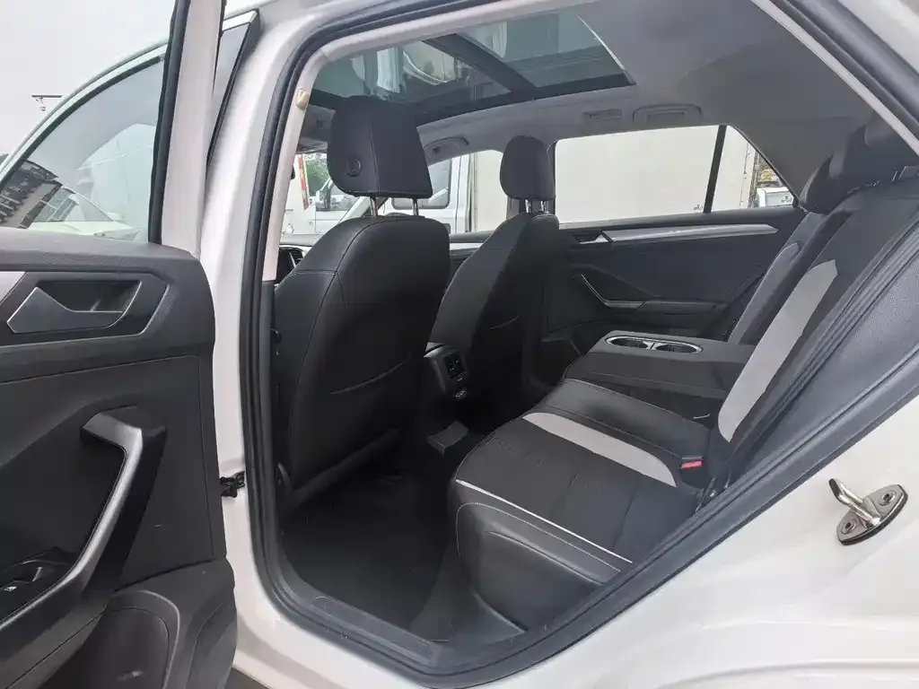 Volkswagen T-Roc 2021 из CN, фото 5