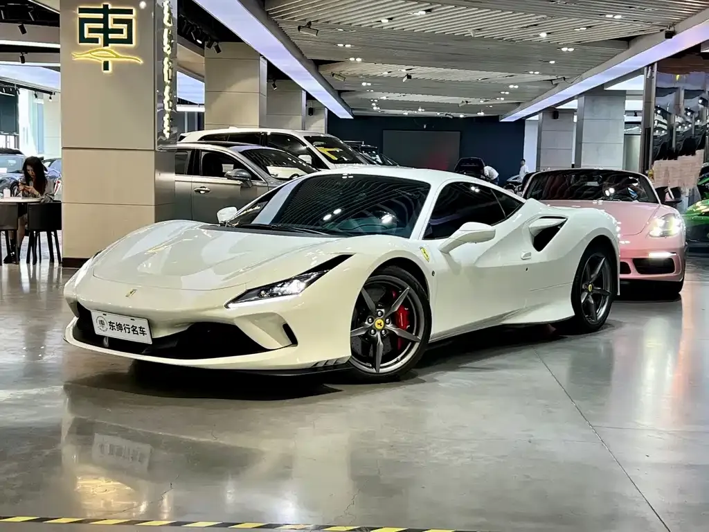 Ferrari F8 — фото 1