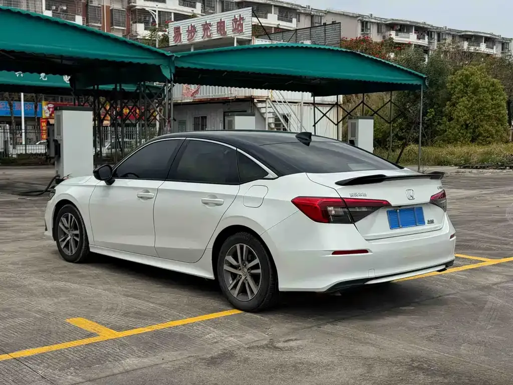 Honda Civic — фото 3