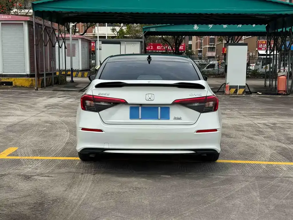 Honda Civic — фото 10