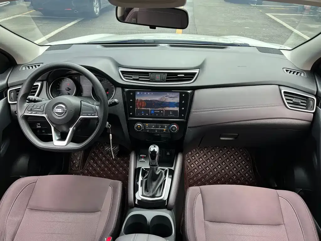 Nissan Qashqai — фото 2