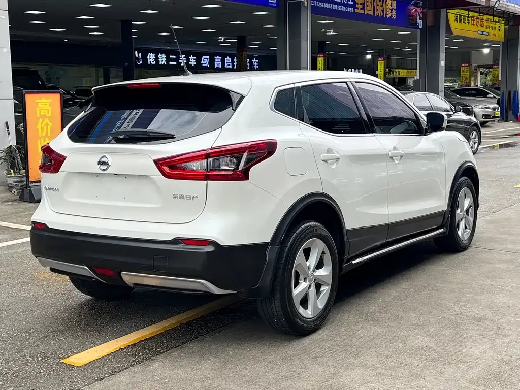 Nissan Qashqai — фото 3