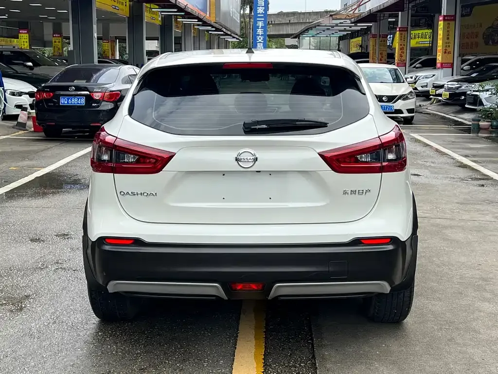 Nissan Qashqai — фото 6