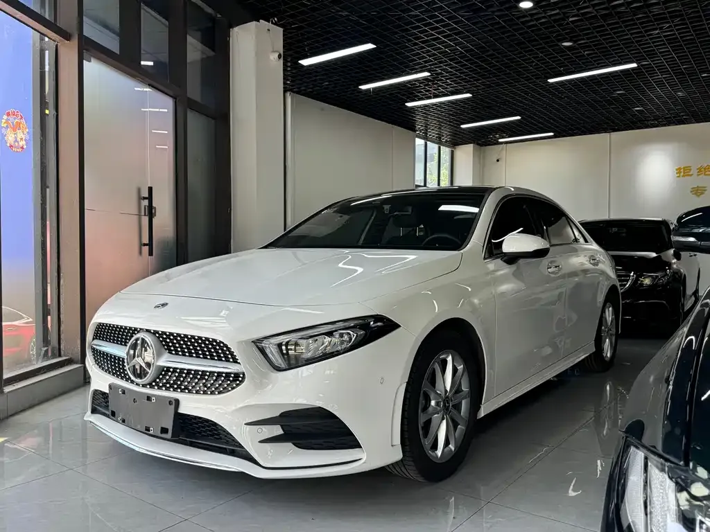 Mercedes-Benz A-Class — фото 1