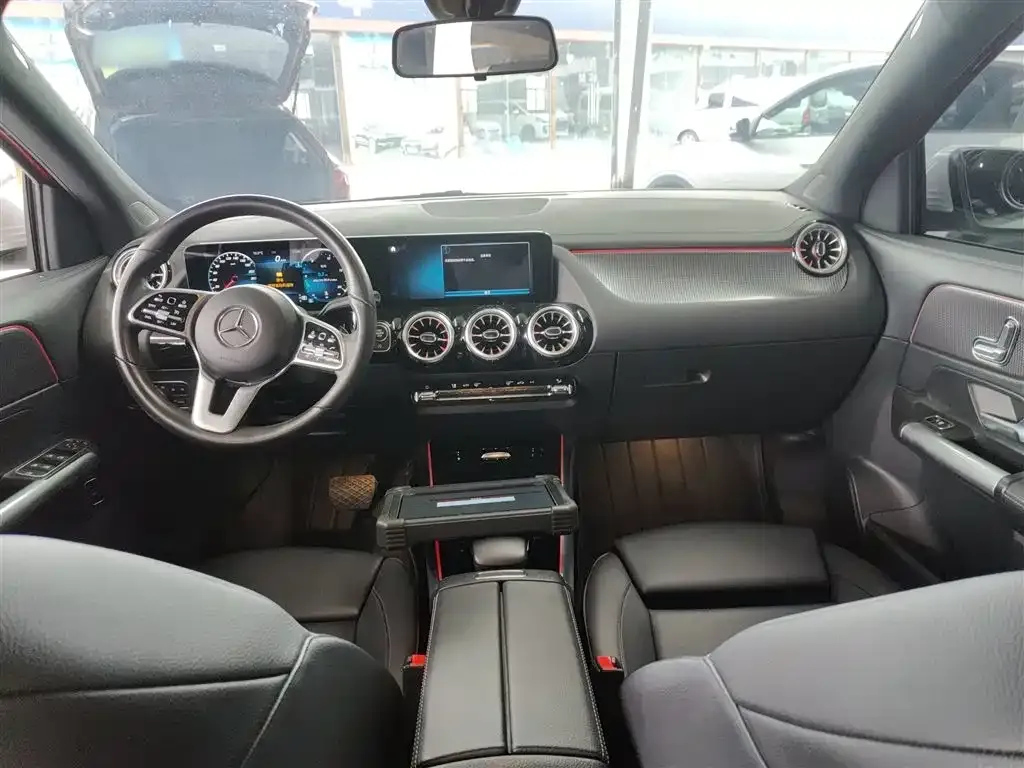Mercedes-Benz GLA — фото 7