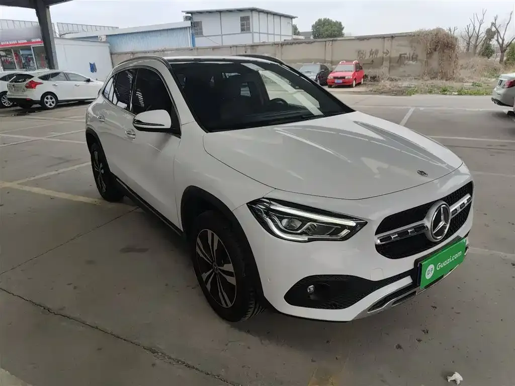 Mercedes-Benz GLA — фото 10