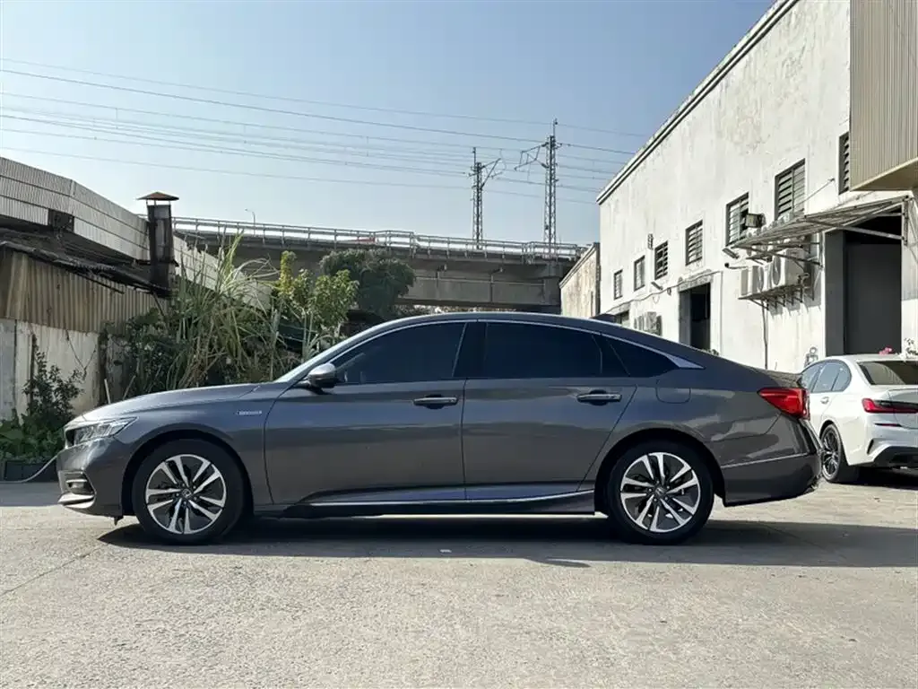 Honda Accord — фото 4