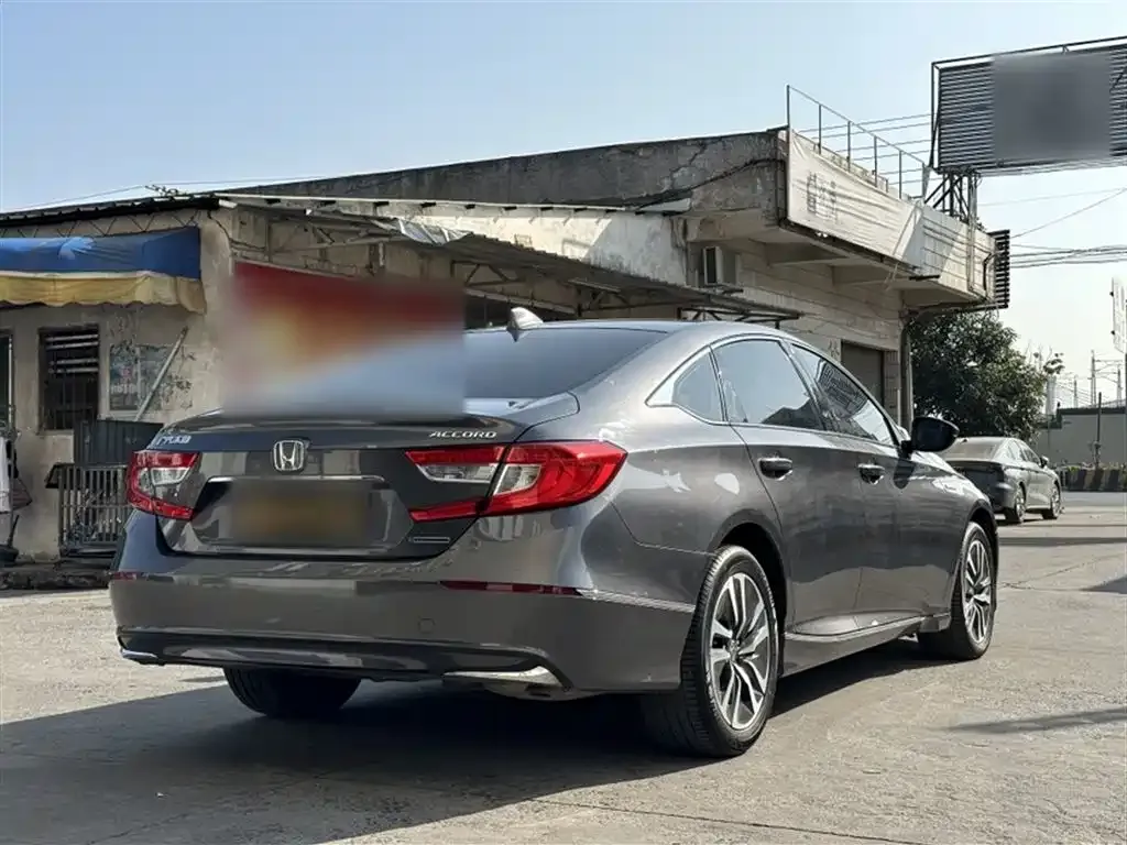Honda Accord — фото 7