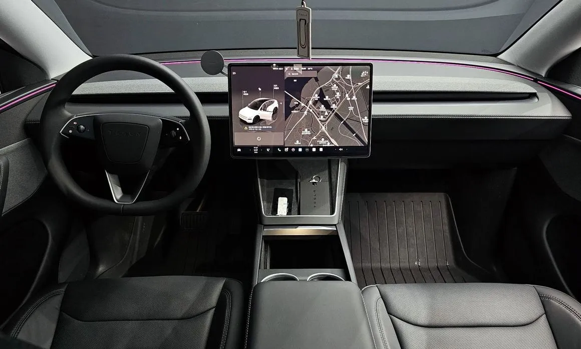 Tesla Model Y — фото 2