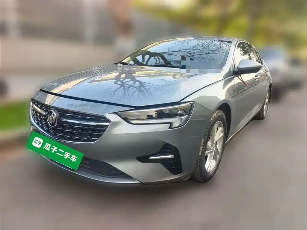 Buick Regal — фото 1