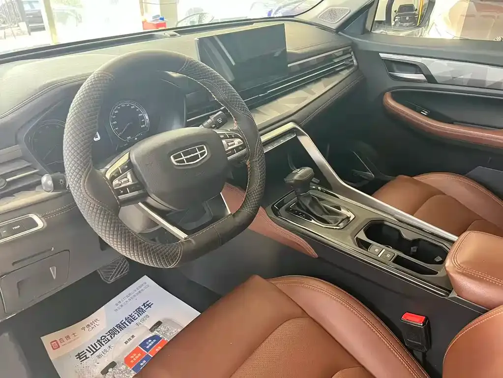 Geely Vision X6 — фото 8