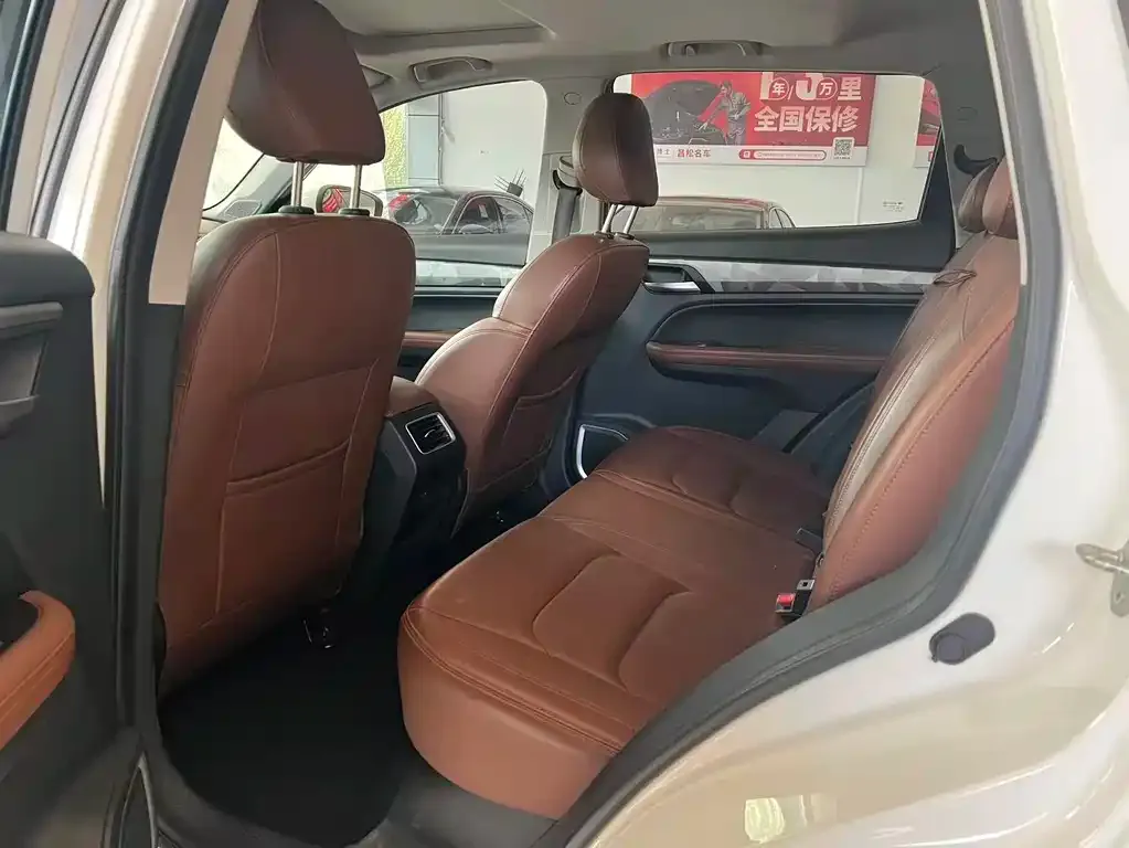 Geely Vision X6 — фото 10