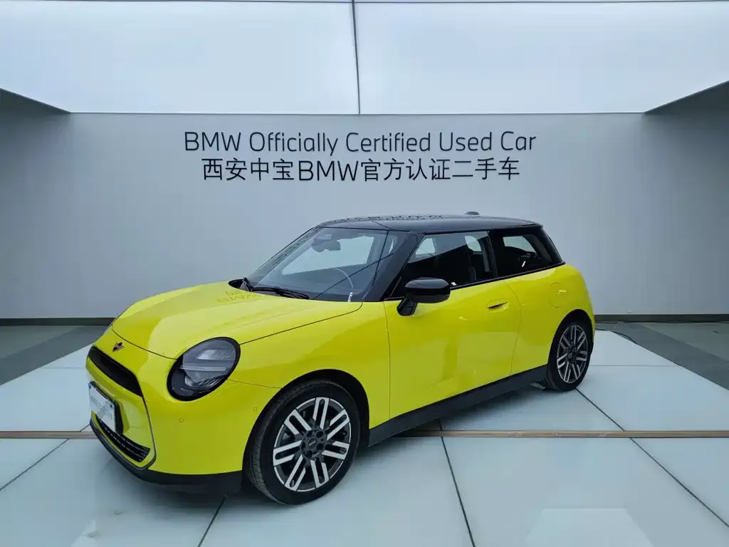 MINI Cooper EV — фото 1