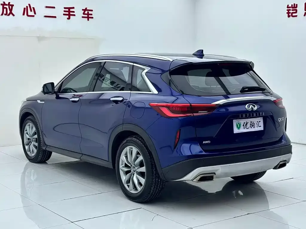 Infiniti QX50 2023 из CN, фото 4