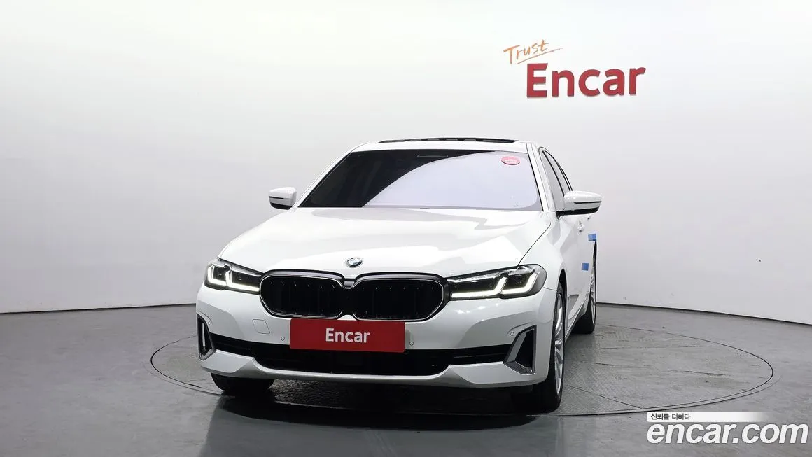 BMW 5-Series 2023 из KR, фото 2