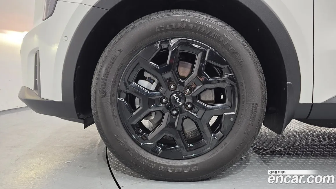Kia Sorento — фото 7