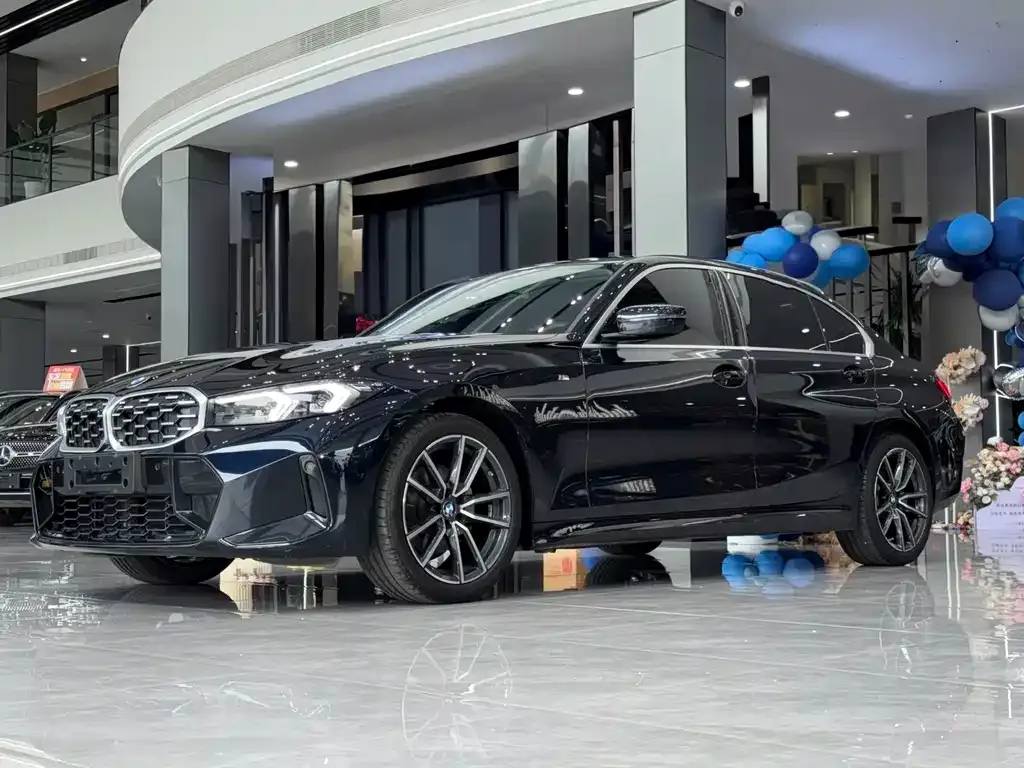 BMW 3 Series 2024 из CN, фото 1