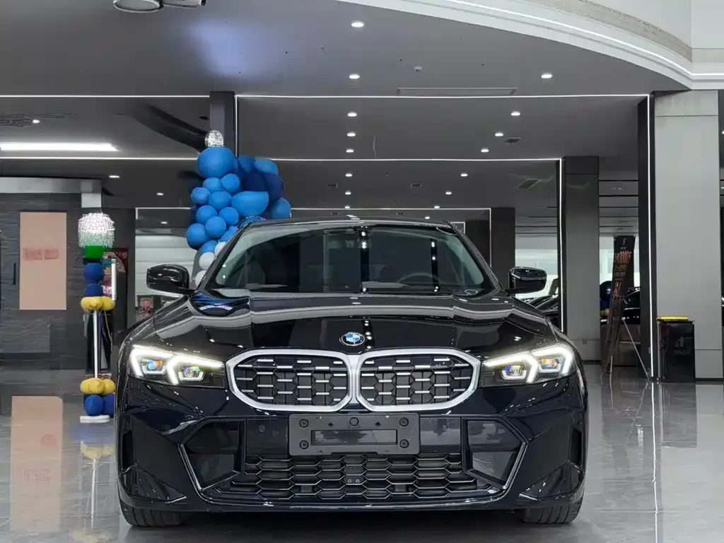 BMW 3 Series 2024 из CN, фото 7