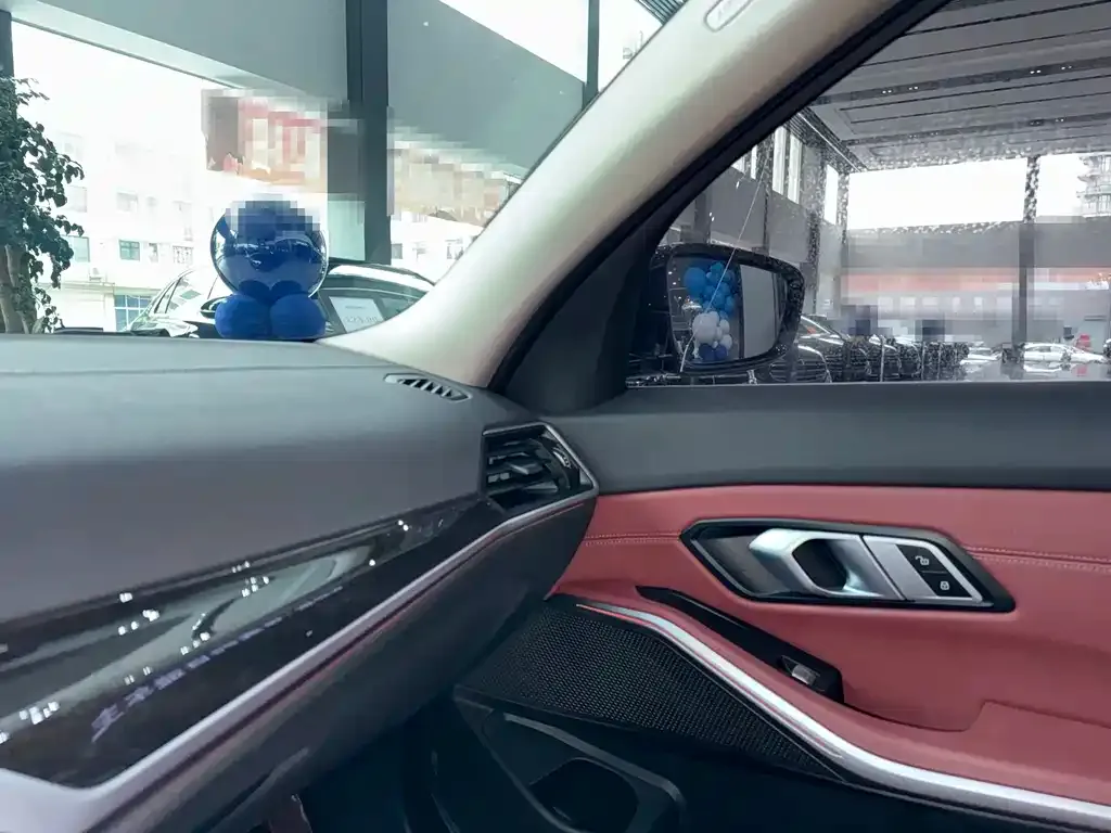 BMW 3 Series 2024 из CN, фото 8