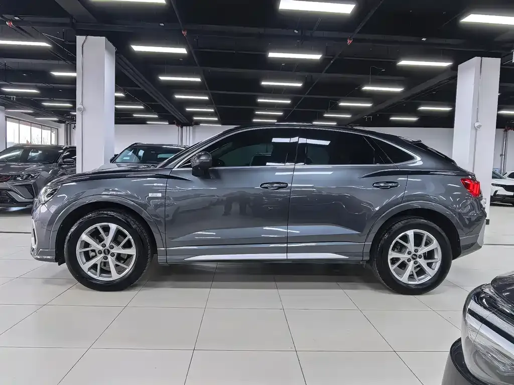 Audi Q3 Sportback 2022 из CN, фото 6