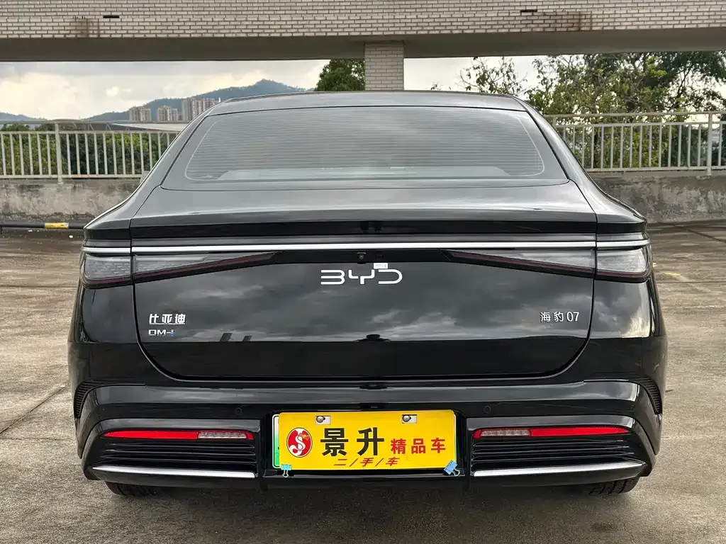 BYD Seal 07 DM-i — фото 7