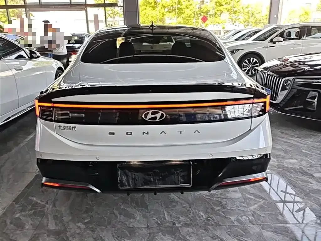 Hyundai Sonata — фото 6