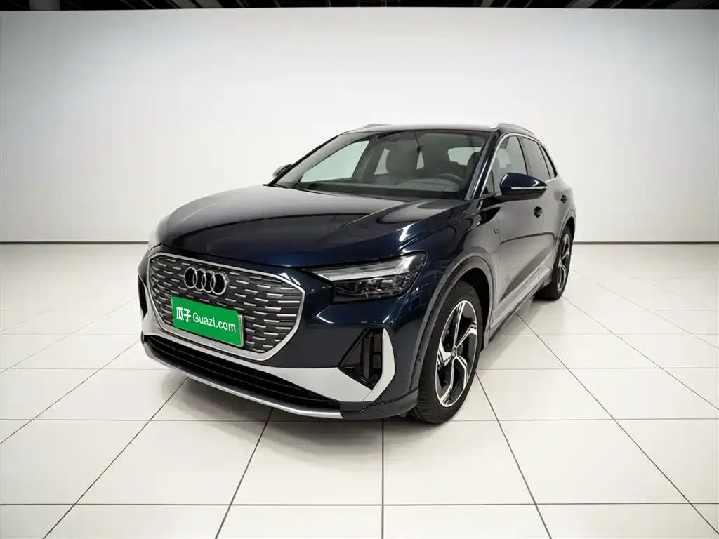 Audi Q4 e-tron — фото 3