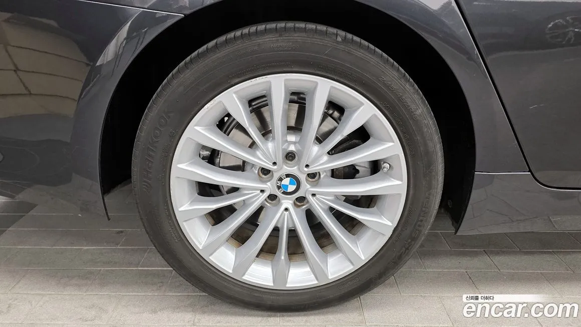 BMW 5-Series 2021 из KR, фото 8