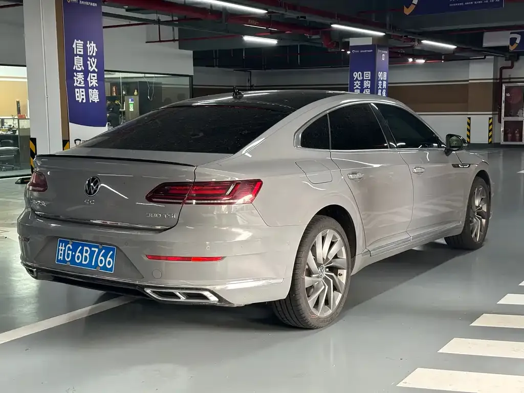 Volkswagen CC — фото 6