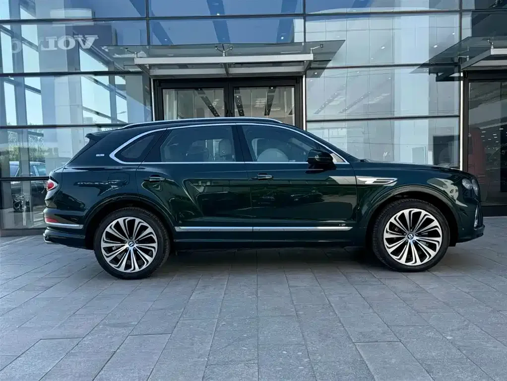 Bentley Bentayga — фото 4