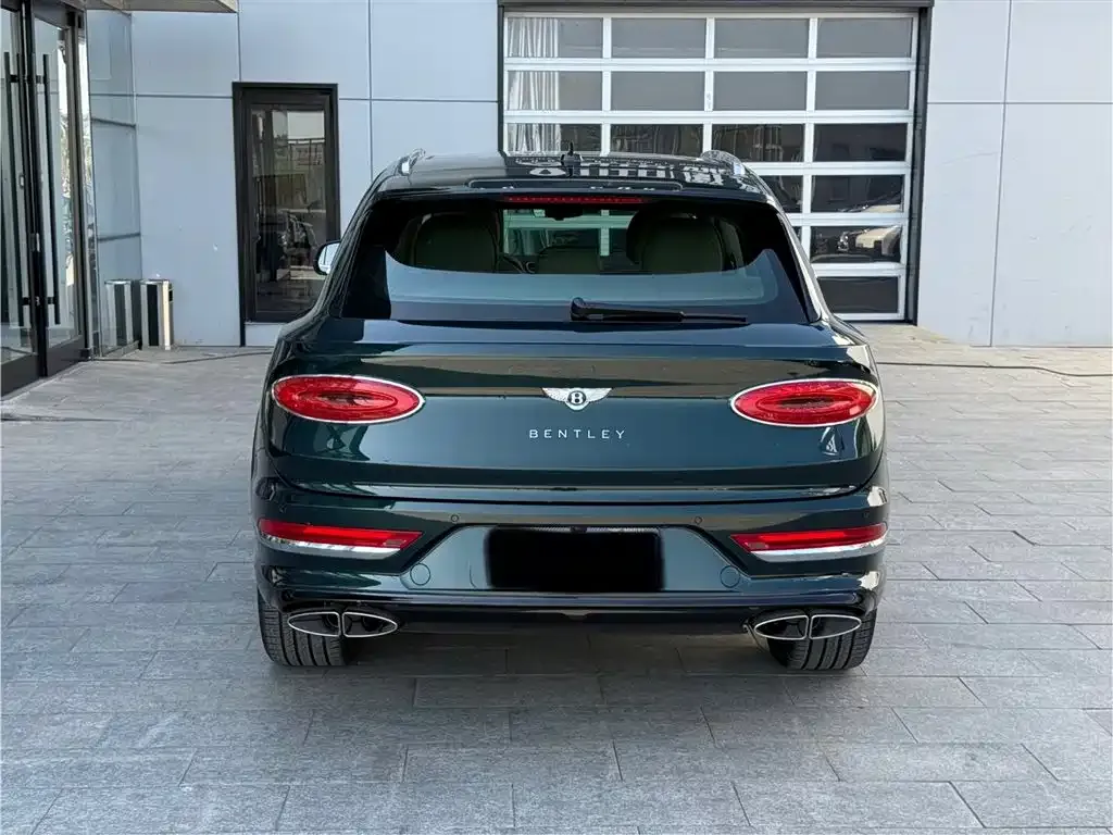 Bentley Bentayga — фото 3