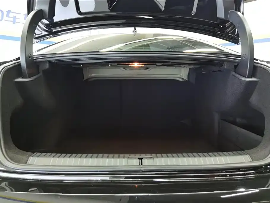 Volkswagen Passat — фото 5